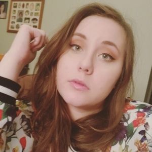 Meet your Posher, Avery